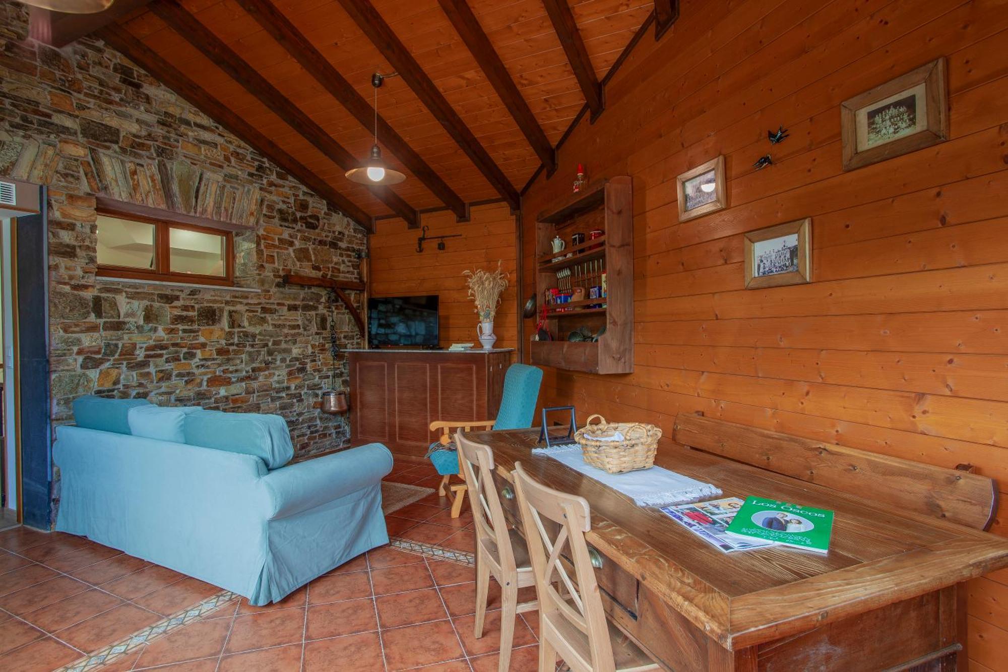 Apartamentos Rurales Tin Turismo 산타 율라리아 드 오스코스 외부 사진