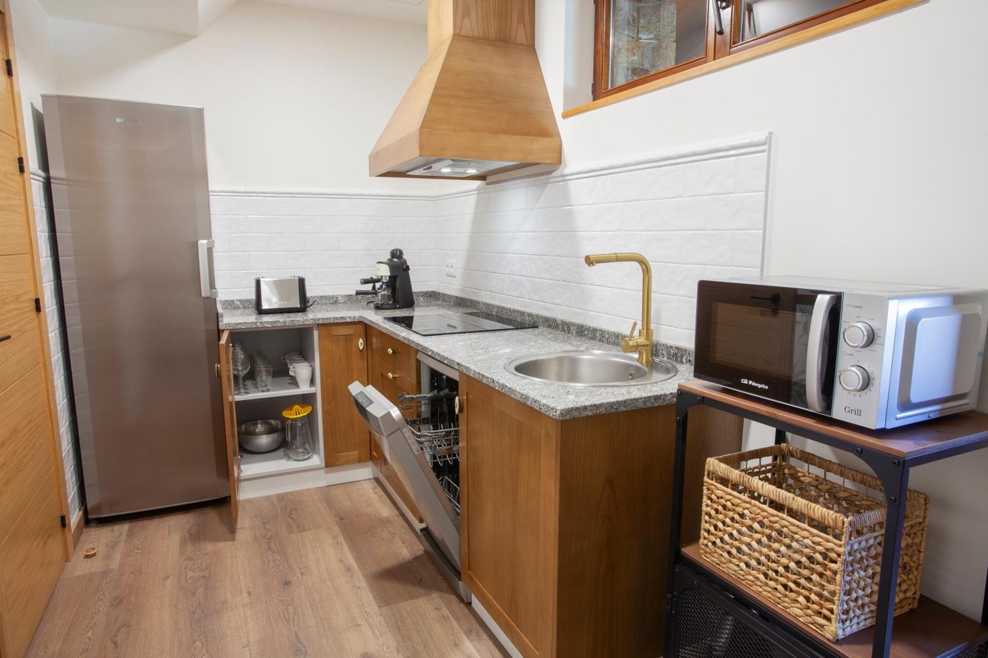 Apartamentos Rurales Tin Turismo 산타 율라리아 드 오스코스 외부 사진