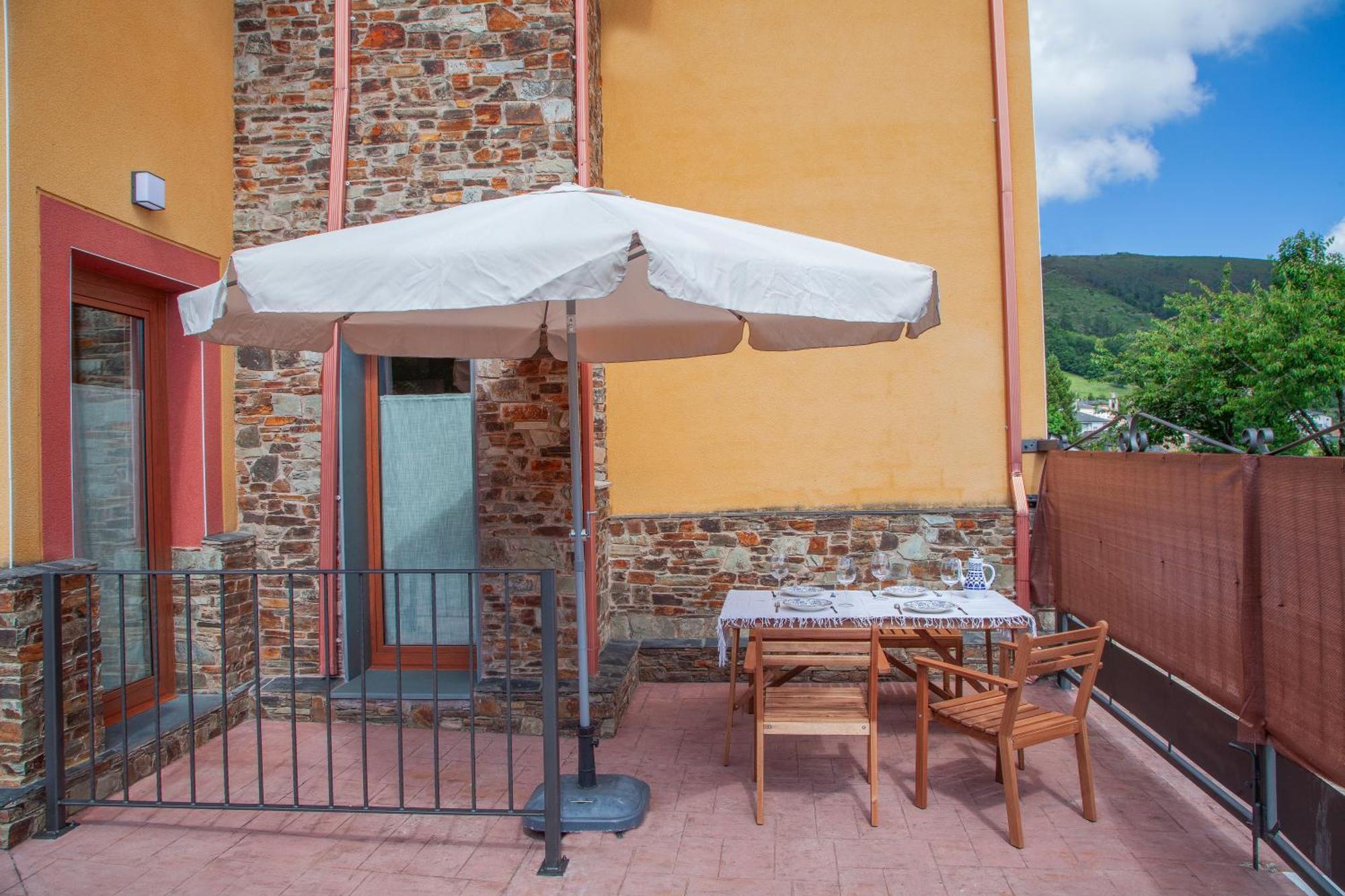 Apartamentos Rurales Tin Turismo 산타 율라리아 드 오스코스 외부 사진
