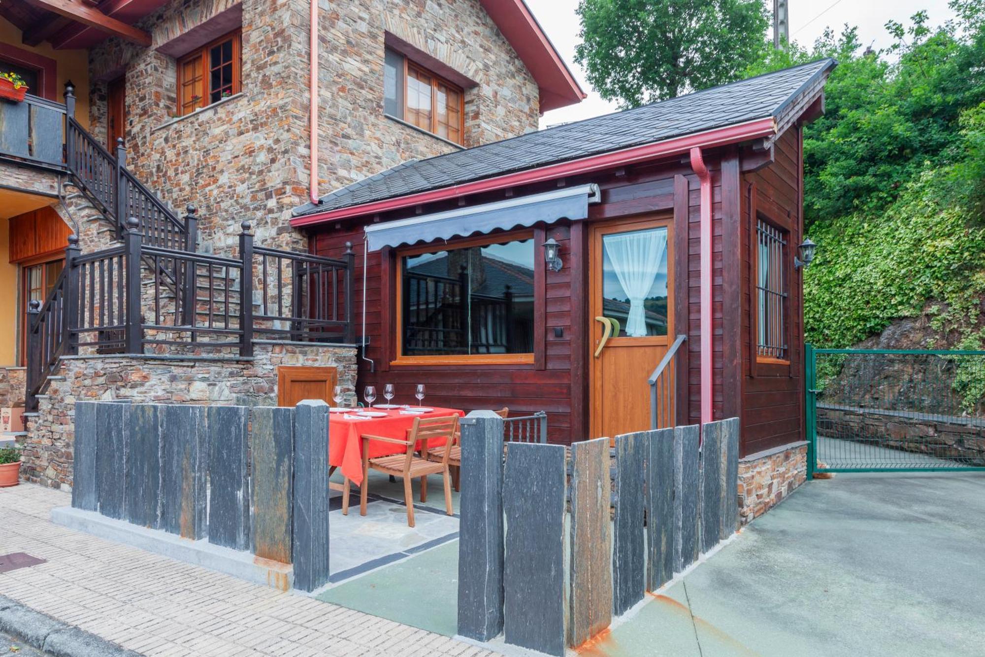 Apartamentos Rurales Tin Turismo 산타 율라리아 드 오스코스 외부 사진