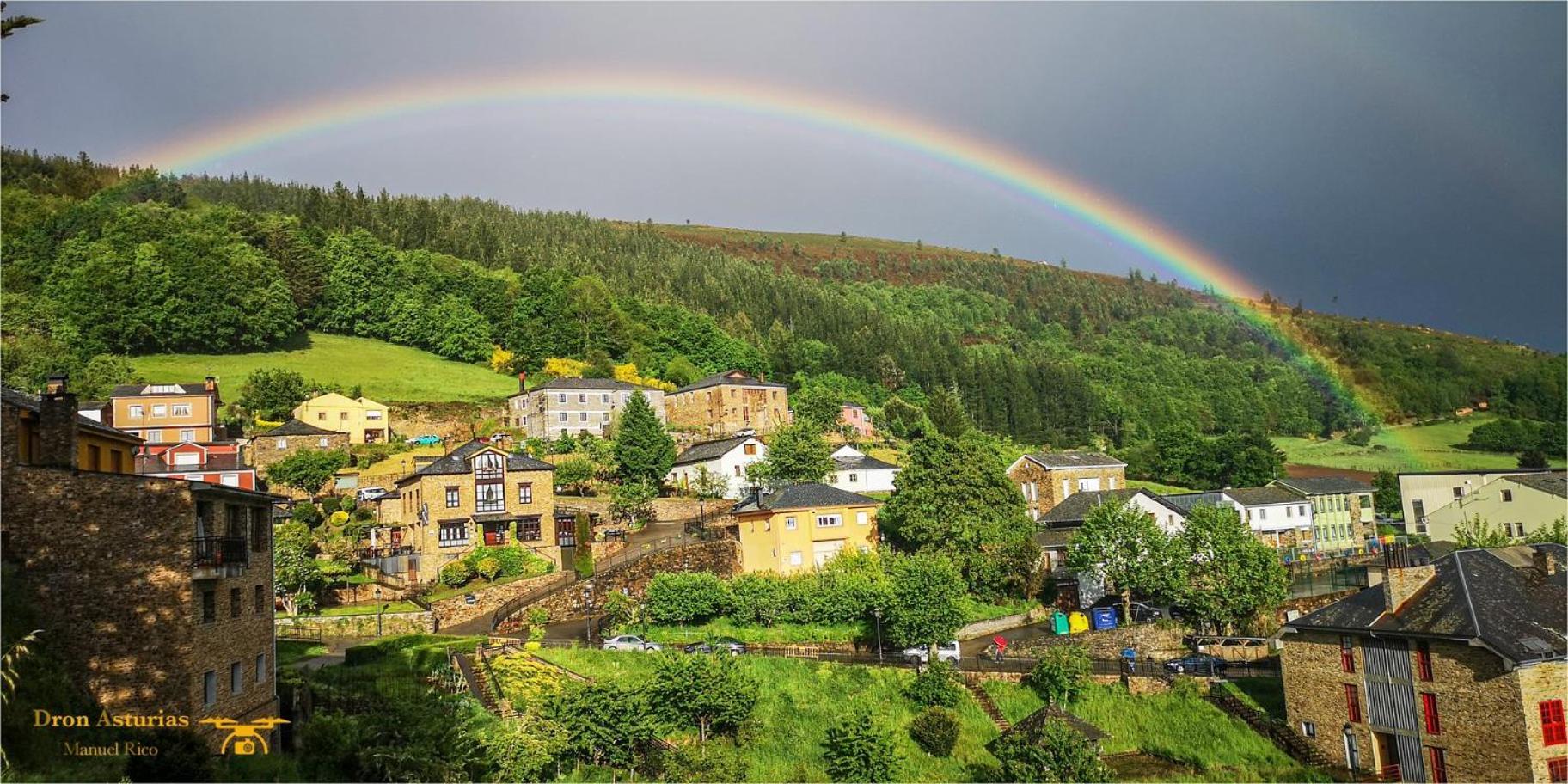 Apartamentos Rurales Tin Turismo 산타 율라리아 드 오스코스 외부 사진